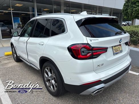Used 2024 BMW X3 sDrive30i w/ Premium Package RWD image 4