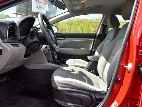 Used 2018 Hyundai Elantra SEL FWD image 14