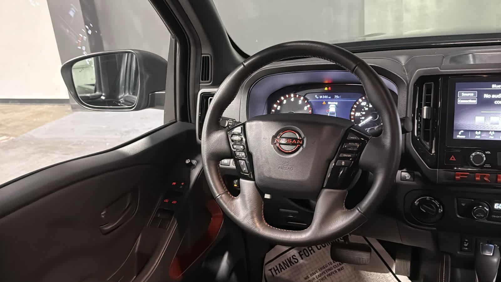 Used 2026 Nissan Frontier PRO-4X AWD/4WD image 26