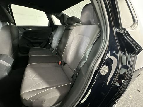 Used 2025 Volkswagen Jetta Sport image 22