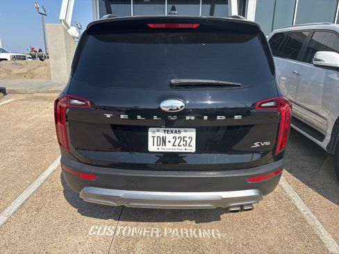 Used 2020 Kia Telluride S w/ S 8 Passenger Seating Package image 3