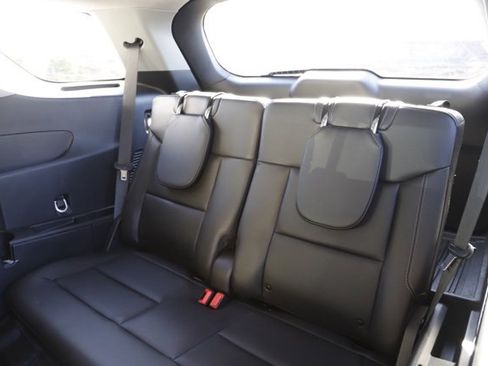 Used 2023 Ford Explorer XLT w/ Equipment Group 202A image 18