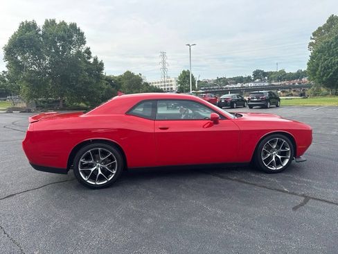 Used 2022 Dodge Challenger GT RWD image 8