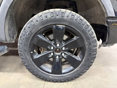 Used 2014 Ford F150 FX4 w/ Equipment Group 402A Luxury image 19