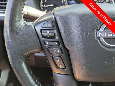 Used 2022 Nissan Frontier SV RWD image 7