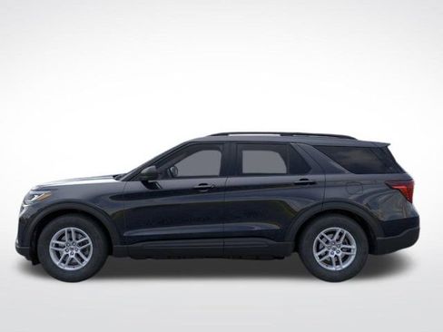 New 2026 Ford Explorer Active image 3
