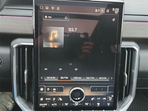 Certified 2024 GMC Acadia Denali image 13