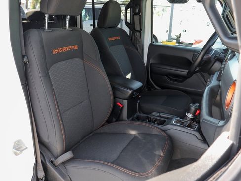 Used 2023 Jeep Gladiator Mojave w/ LED Lighting Group image 38