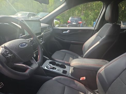 Certified 2023 Ford Escape ST-Line w/ Tech Pack #1 AWD/4WD image 12