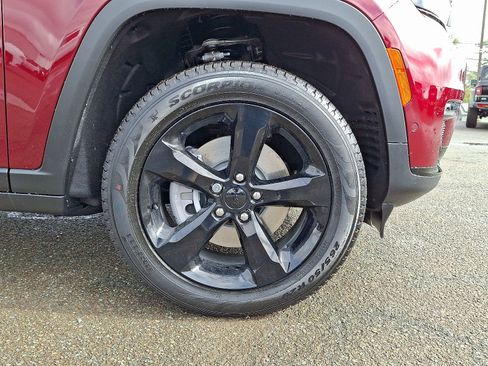 New 2025 Jeep Grand Cherokee L Limited w/ Luxury Tech Group II AWD/4WD image 5