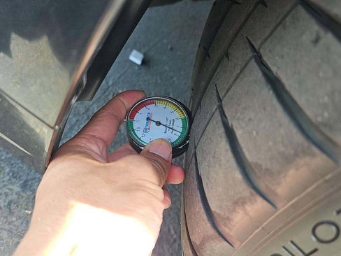 Used 2023 BMW M4 xDrive Competition w/ Executive Package image 21