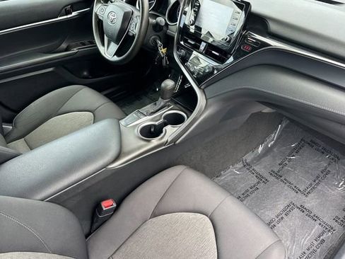 Certified 2022 Toyota Camry LE FWD image 19