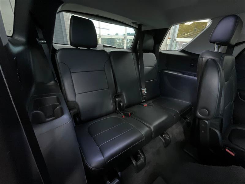 Used 2019 Chevrolet Traverse LT w/ LPO, Black Accent Package FWD image 27