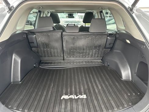 Used 2023 Toyota RAV4 XLE w/ Convenience Package image 31