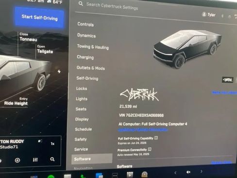 Used 2025 Tesla Cybertruck AWD Crew Cab image 8