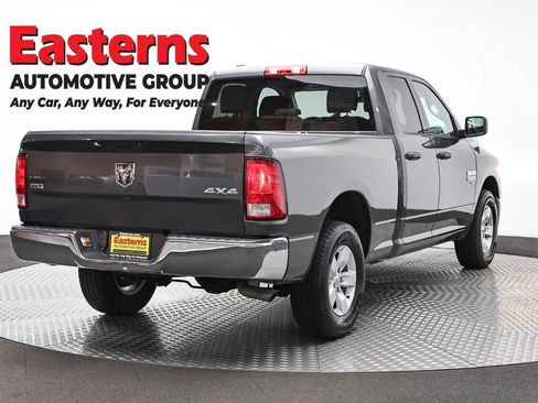 Used 2024 RAM 1500 Classic SLT AWD/4WD image 5