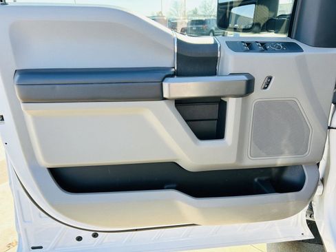 Used 2018 Ford F250 XLT image 5