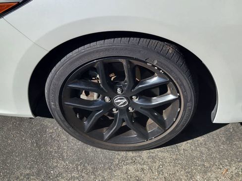 Used 2022 Acura ILX w/ Premium Package FWD image 2
