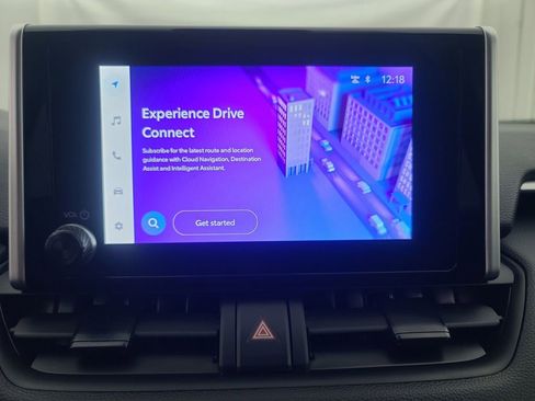 Used 2025 Toyota RAV4 XLE image 32