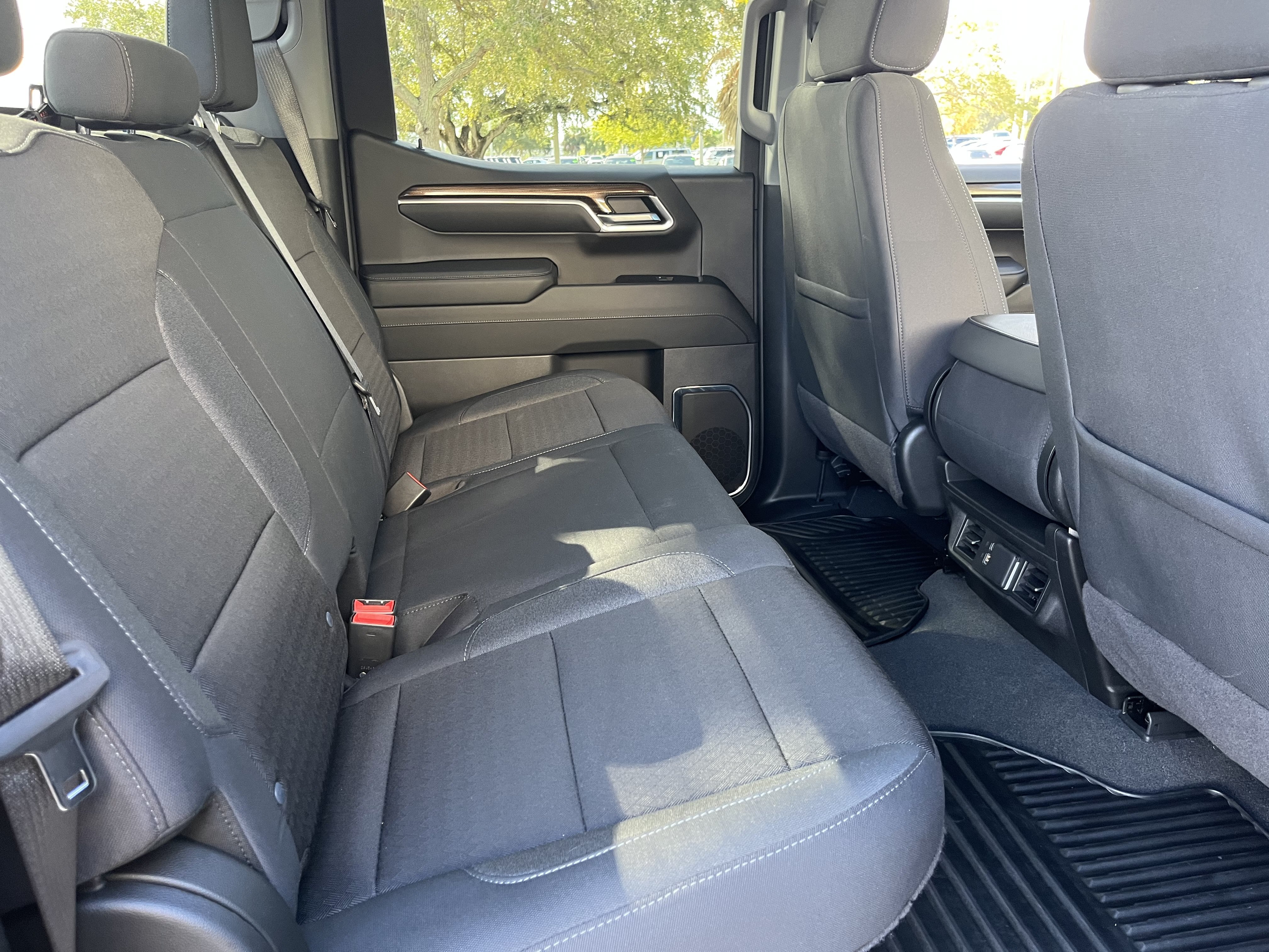 Used 2024 Chevrolet Silverado 1500 LT AWD/4WD image 19