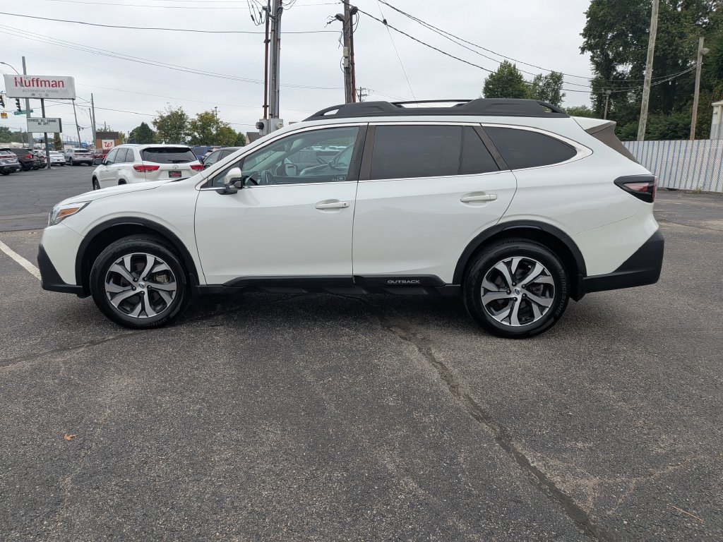 Used 2022 Subaru Outback Limited w/ Popular Package #2 AWD/4WD image 4