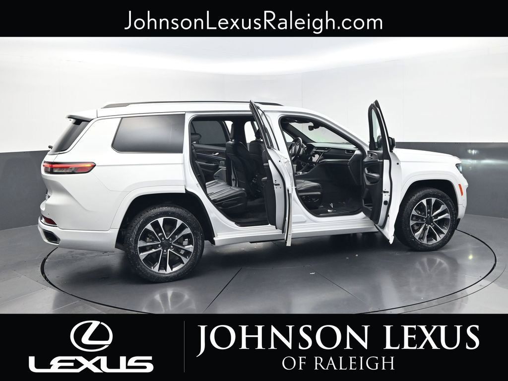 Used 2021 Jeep Grand Cherokee L Overland AWD/4WD image 31