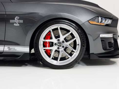 Used 2019 Ford Mustang GT Premium w/ GT Performance Package RWD image 12