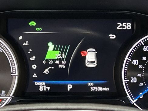 Used 2022 Toyota Venza XLE AWD/4WD image 22