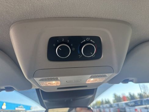 Used 2022 Ford Transit 350 XLT image 23