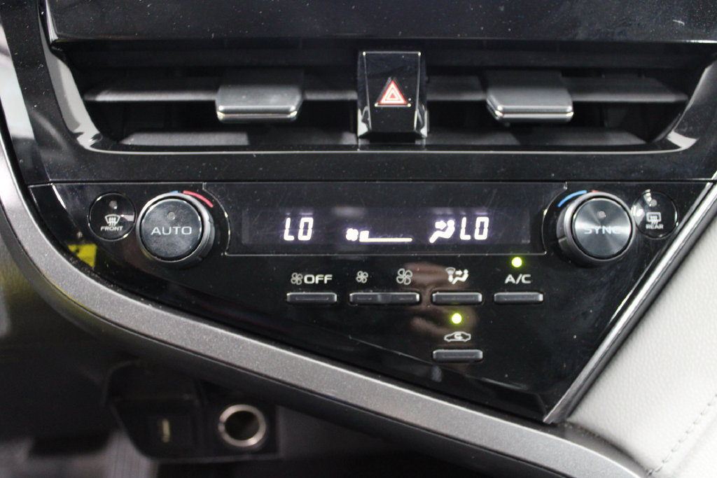 Used 2022 Toyota Camry LE FWD image 45