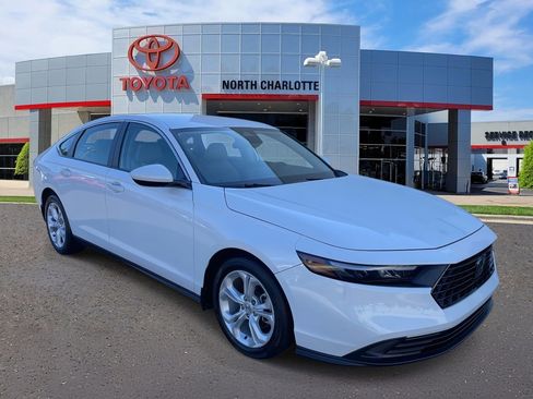 Used 2024 Honda Accord LX image 3