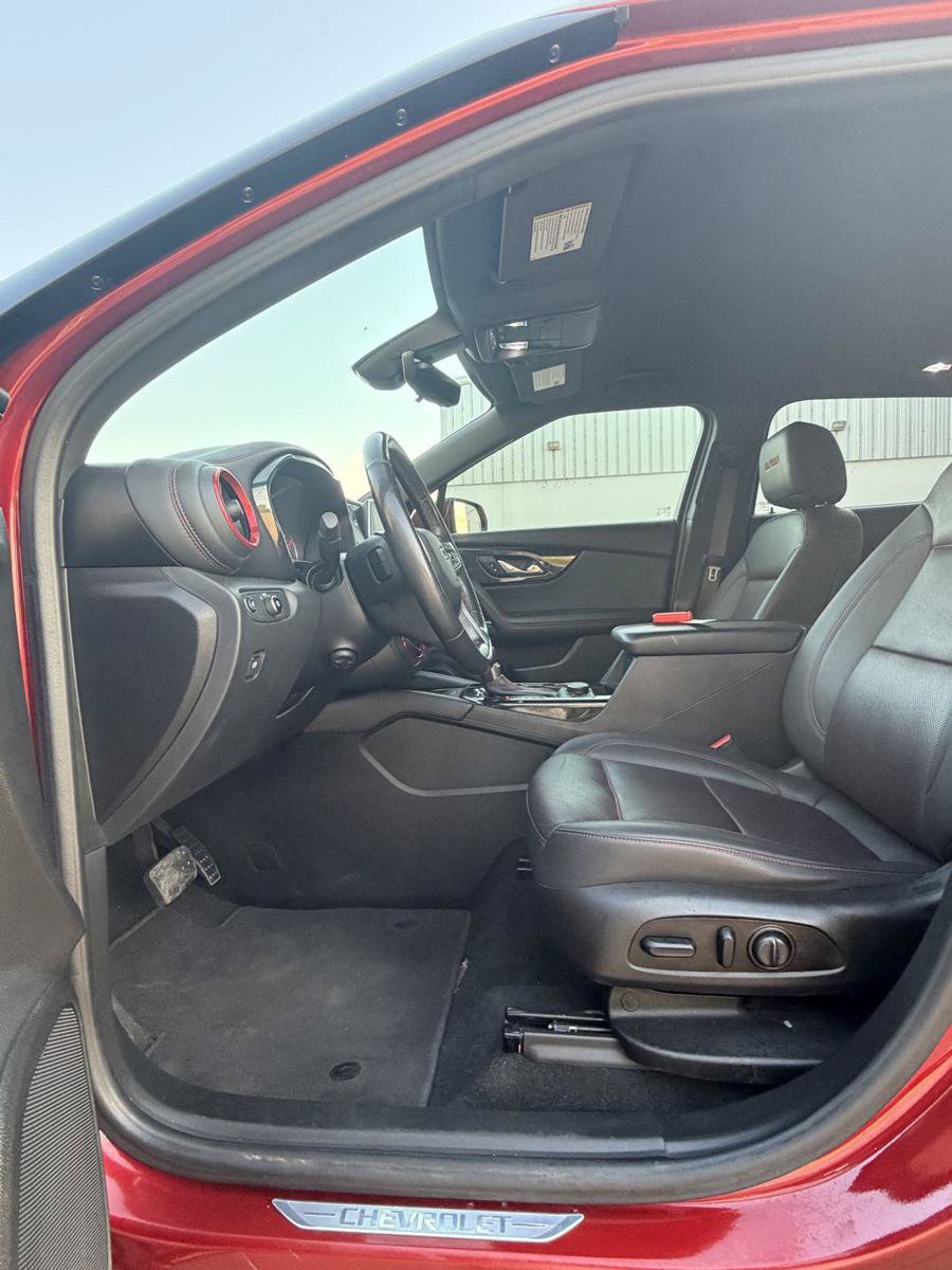 Used 2021 Chevrolet Blazer RS w/ Enhanced Convenience Package FWD image 4