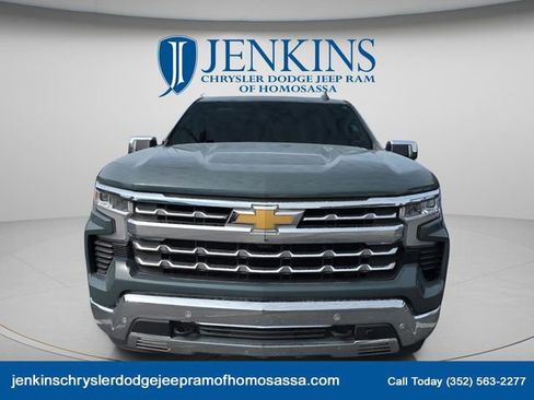 Used 2025 Chevrolet Silverado 1500 LTZ AWD/4WD image 8