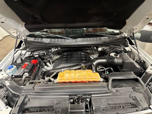 Used 2016 Ford F150 Platinum w/ Technology Package AWD/4WD image 31