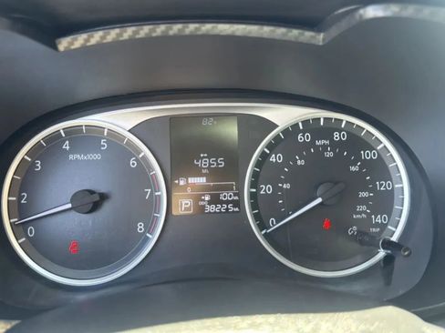 Used 2023 Nissan Versa S w/ Trunk Package FWD image 16