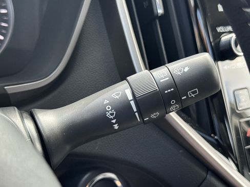 New 2026 Subaru Ascent Limited AWD/4WD image 18