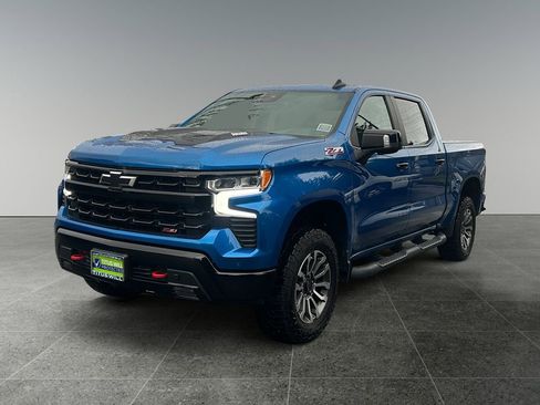 Used 2022 Chevrolet Silverado 1500 LT Trail Boss w/ LT Trail Boss Premium Package AWD/4WD image 4