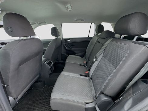 Used 2021 Volkswagen Tiguan S image 15