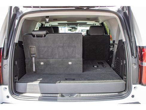 Used 2020 Chevrolet Tahoe LT AWD/4WD image 18