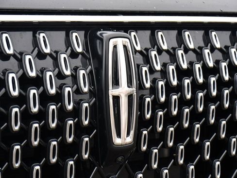 New 2026 Lincoln Aviator Reserve w/ Illumination Package image 36