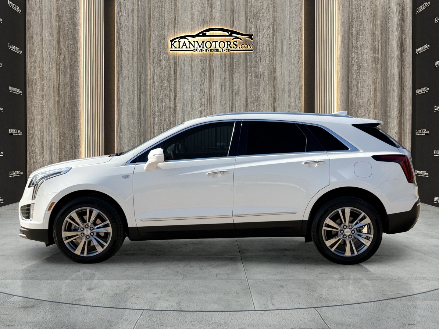Used 2024 Cadillac XT5 Premium Luxury FWD image 4