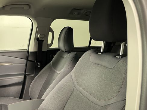 Used 2025 Ford Explorer Active image 18