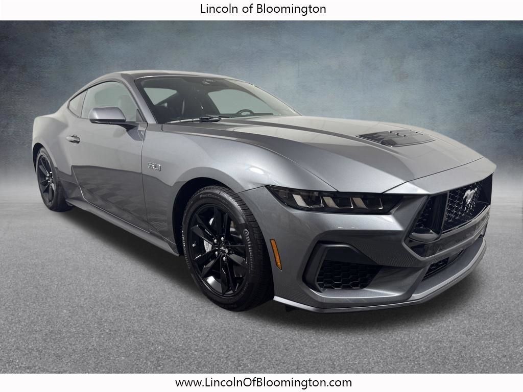 Used 2025 Ford Mustang GT RWD image 10