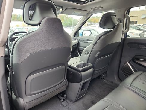 Used 2024 Kia EV9 Wind image 26