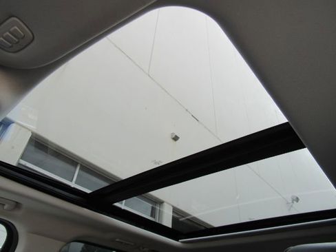 Used 2025 Ford Expedition Active image 7