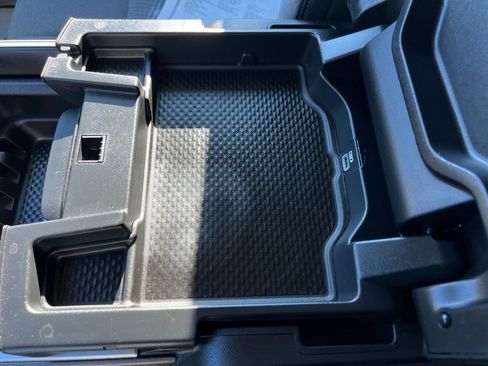 Used 2019 RAM 1500 Big Horn image 19