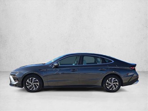 Used 2026 Hyundai Sonata Blue FWD image 9