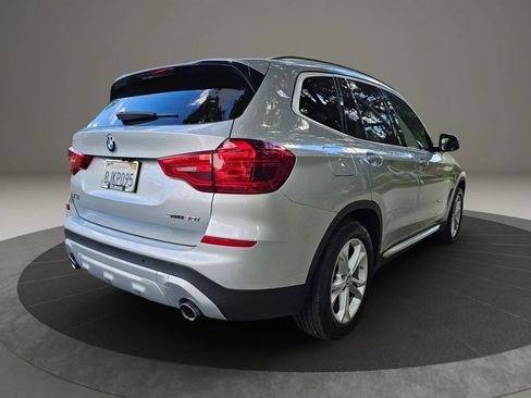 Used 2019 BMW X3 sDrive30i w/ Driving Assistance Package image 9