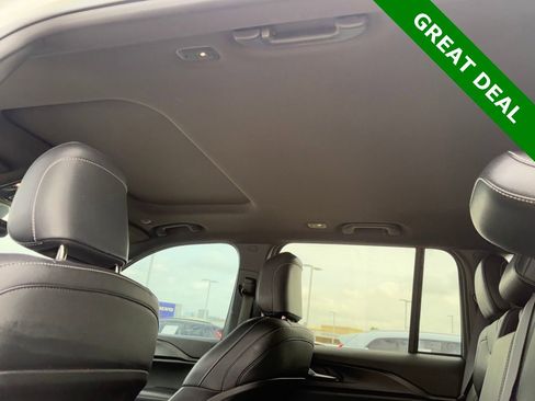 Used 2023 Jeep Grand Cherokee Altitude AWD/4WD image 35