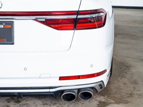 Used 2023 Audi S8 image 27